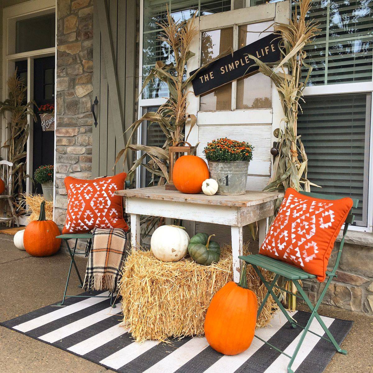 These Gorgeous Outdoor Fall Decor Ideas