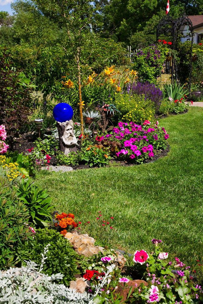 Super Beautiful Flower Garden Ideas You Have To Build One In You