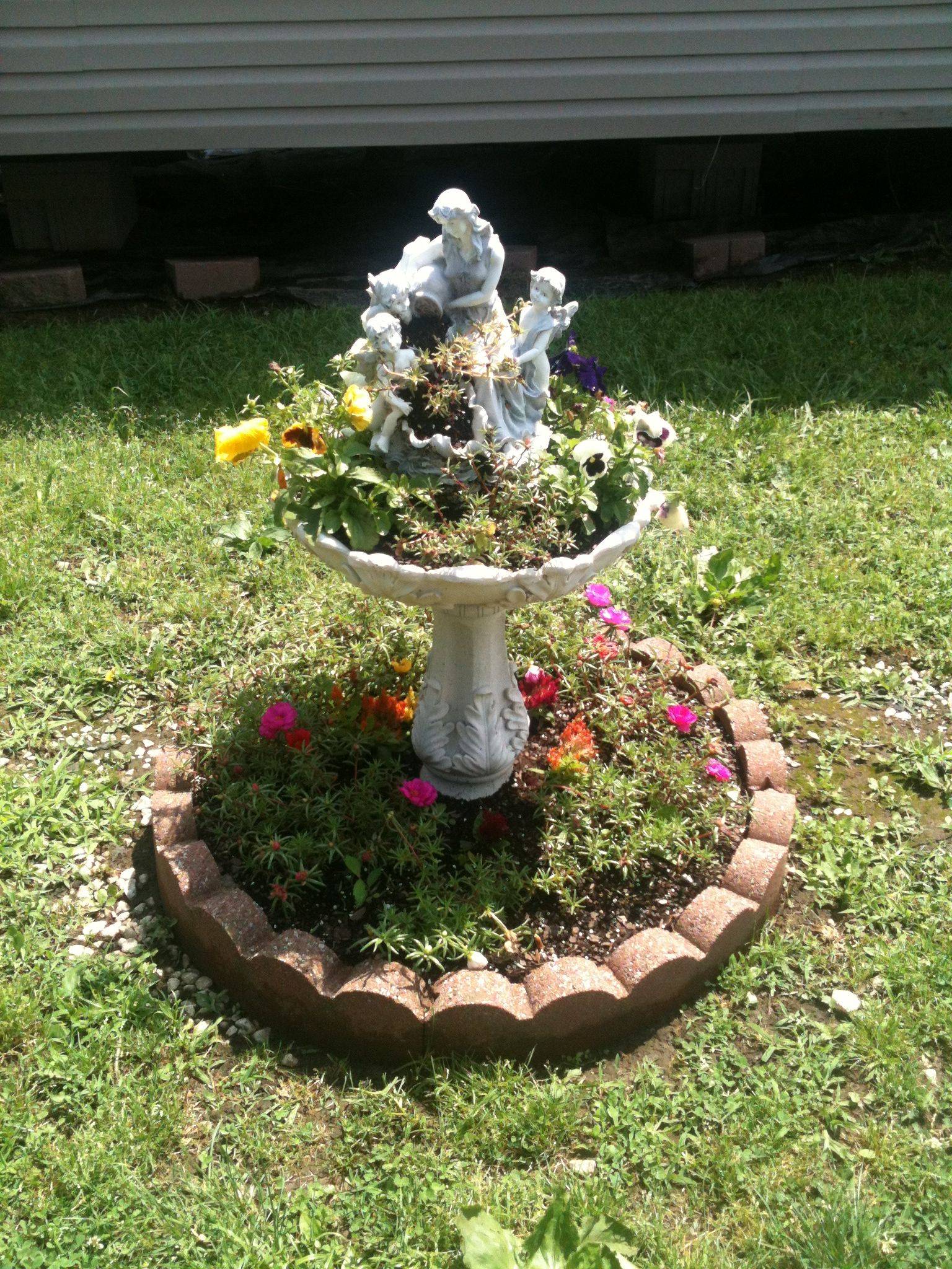 Inspiring Bird Bath Design Ideas