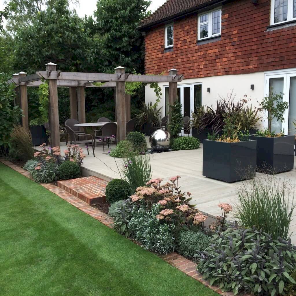 Beautiful Backyard Garden Path