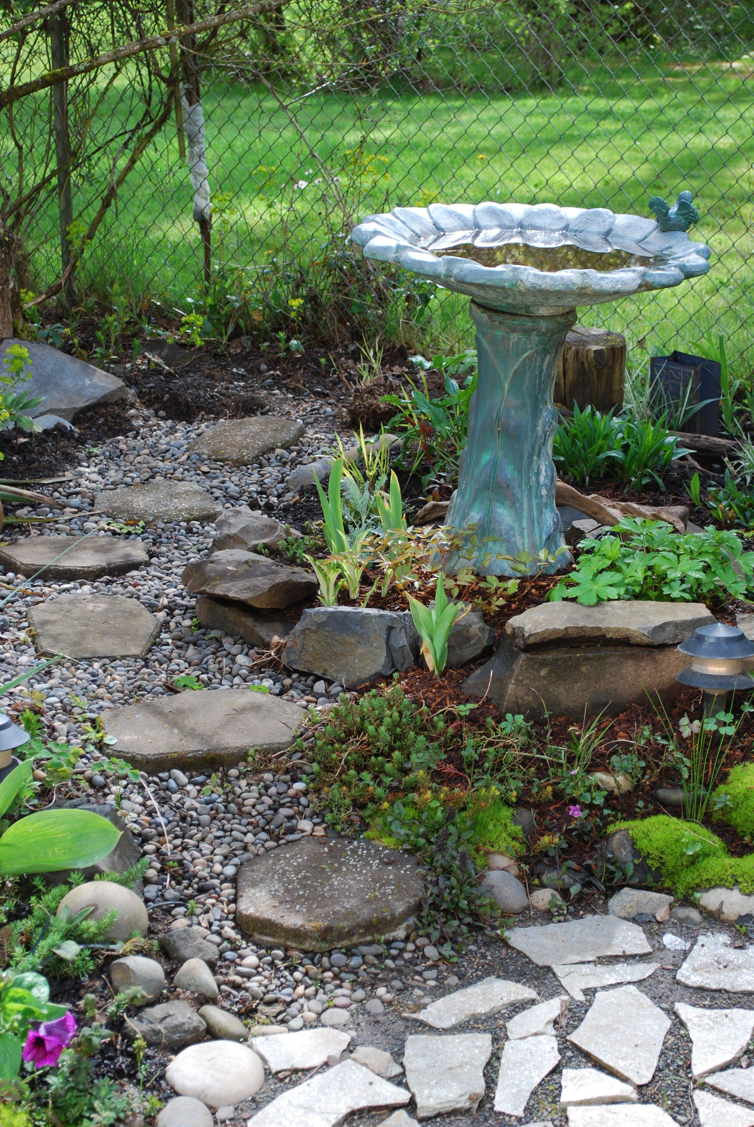 Inspiring Bird Bath Design Ideas