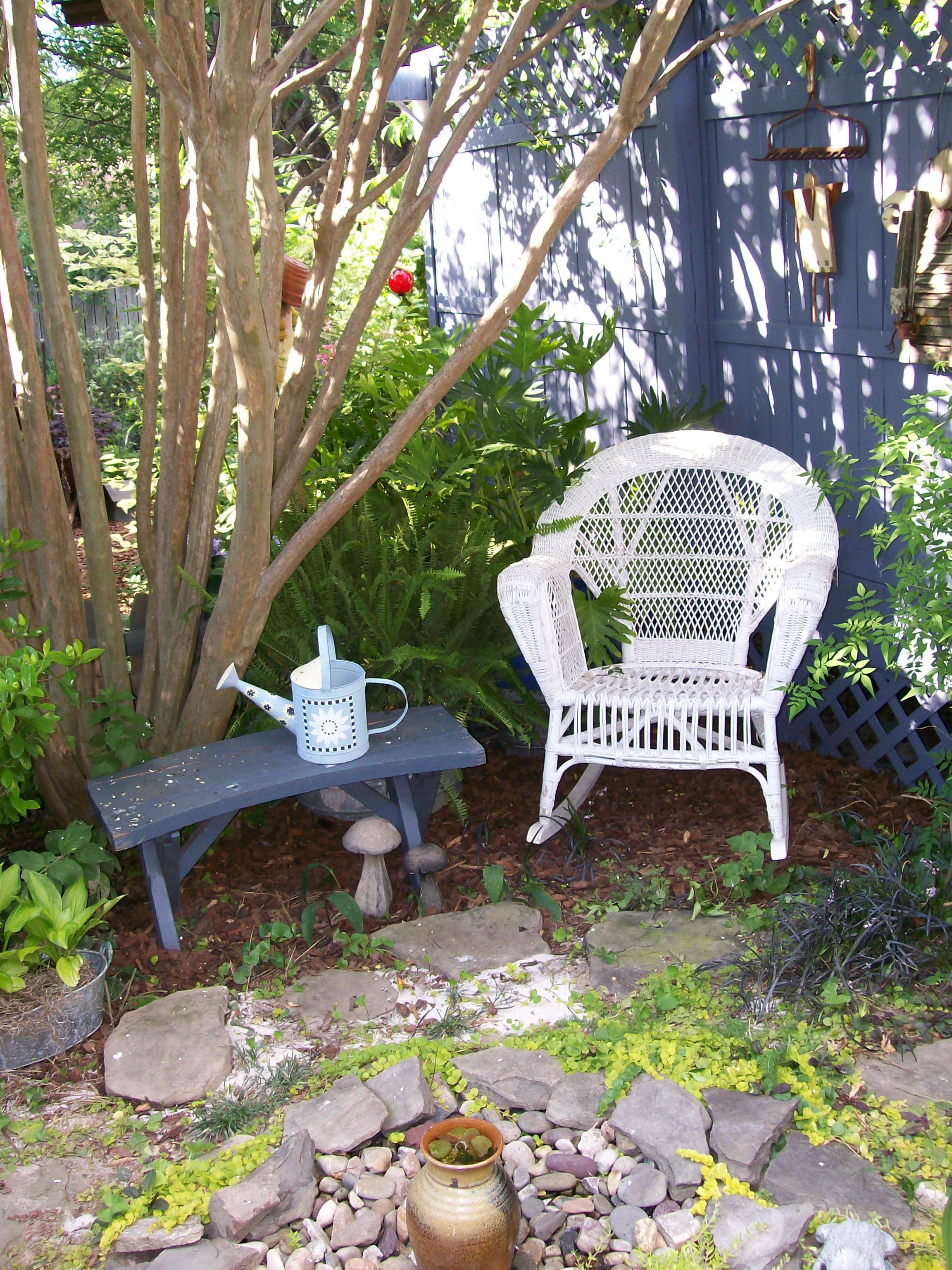Outdoor Reading Nooks
