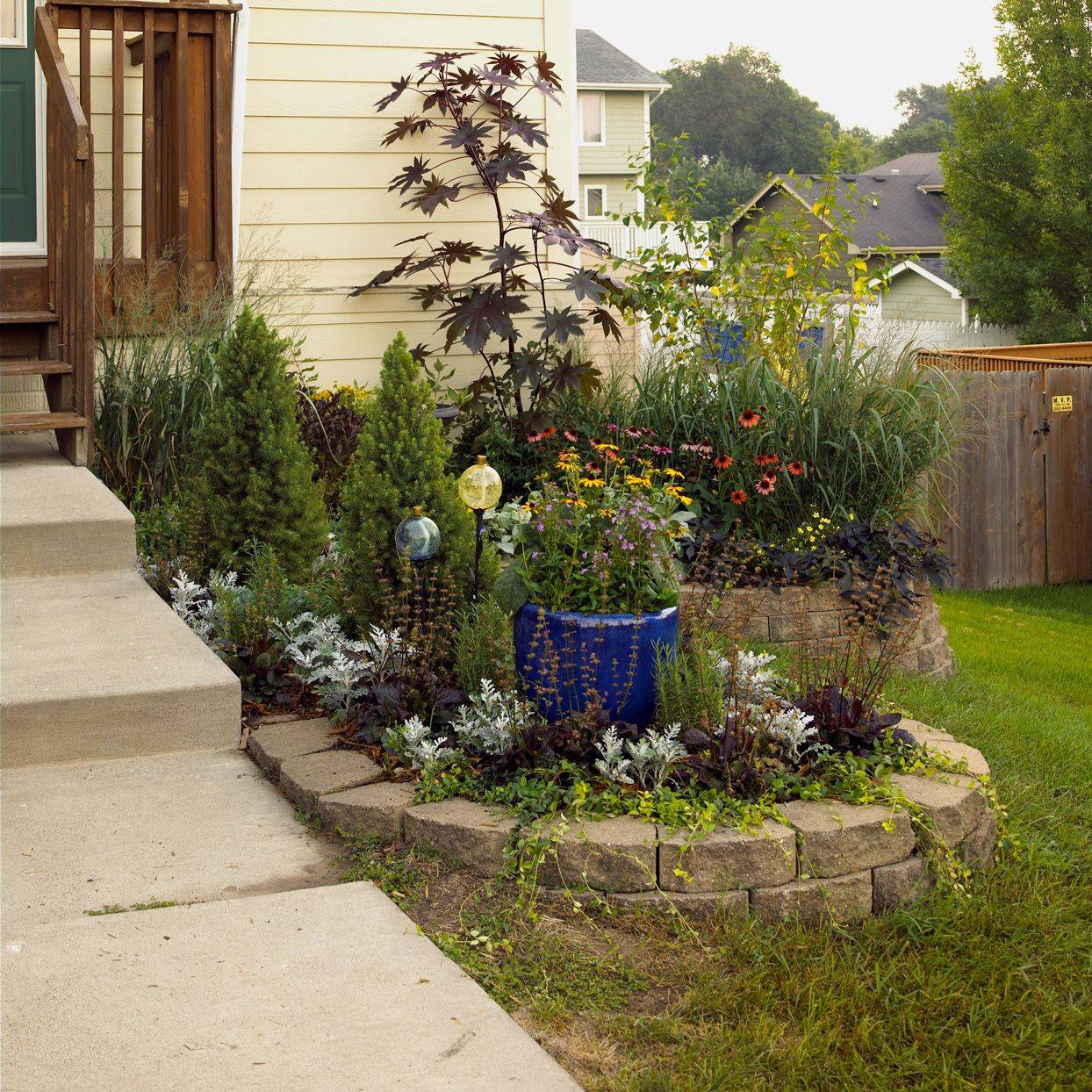 Small Inexpensive Garden Ideas Photograph Garden Makeover