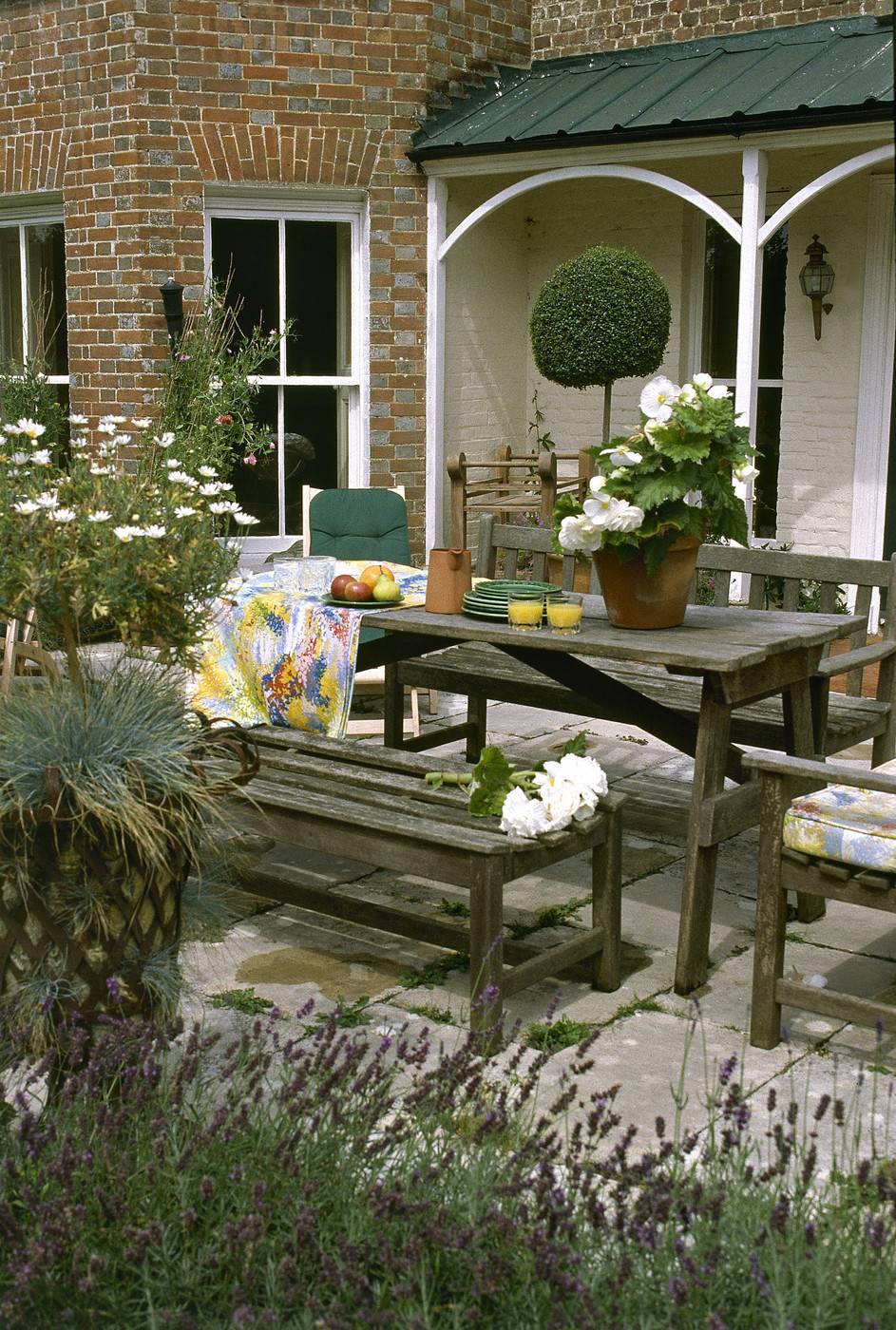 Nice Creative Country Garden Design Ideas
