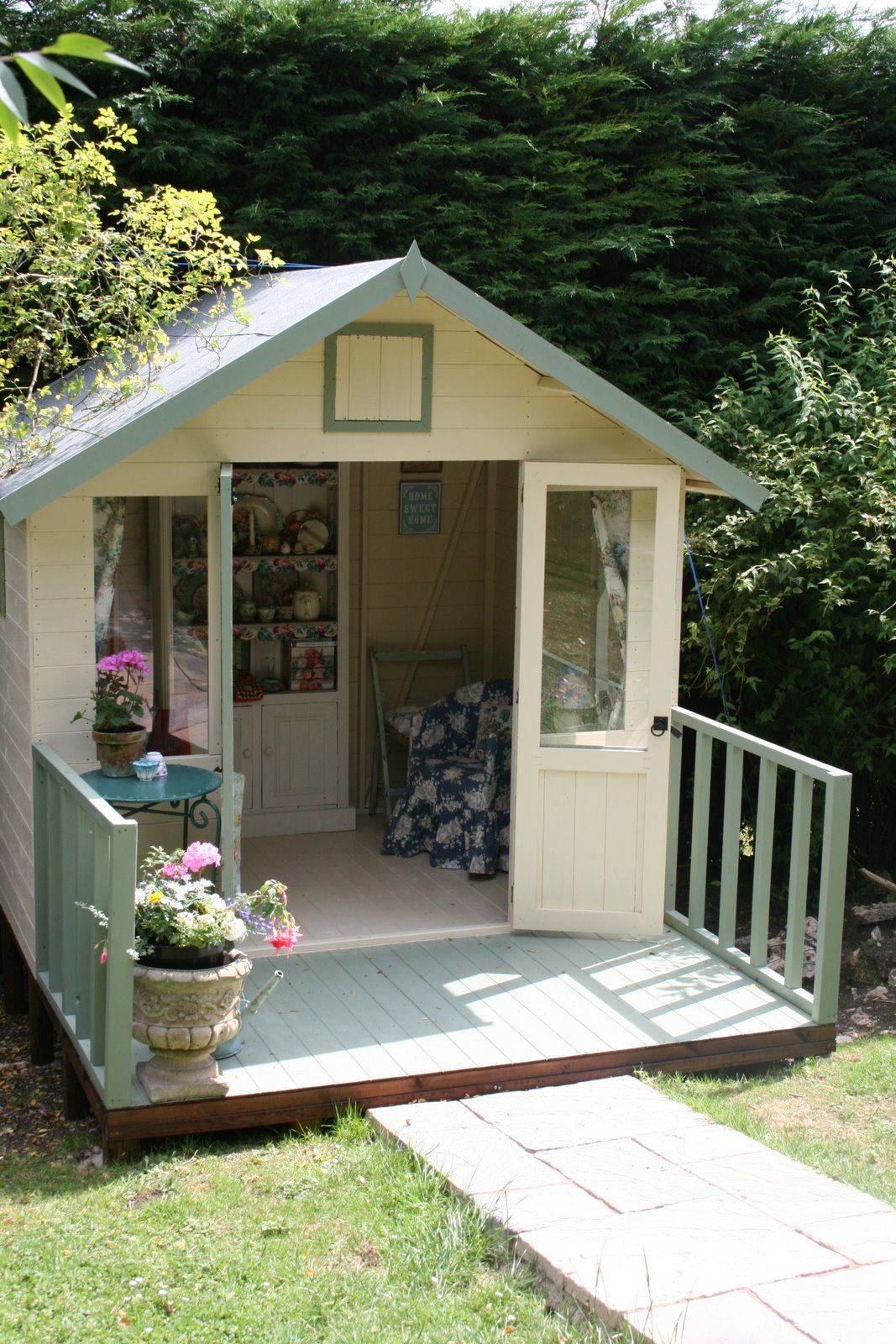 Corner Summerhouse Ideas