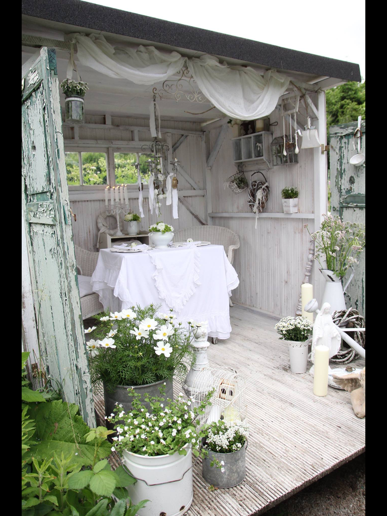 Photo Shabby Chic Outdoor Decor