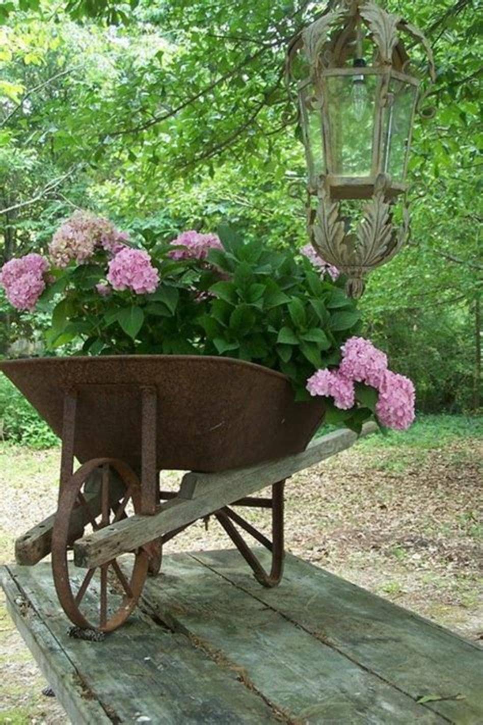 Simple Diy Vintage And Rustic Garden Decor Ideas