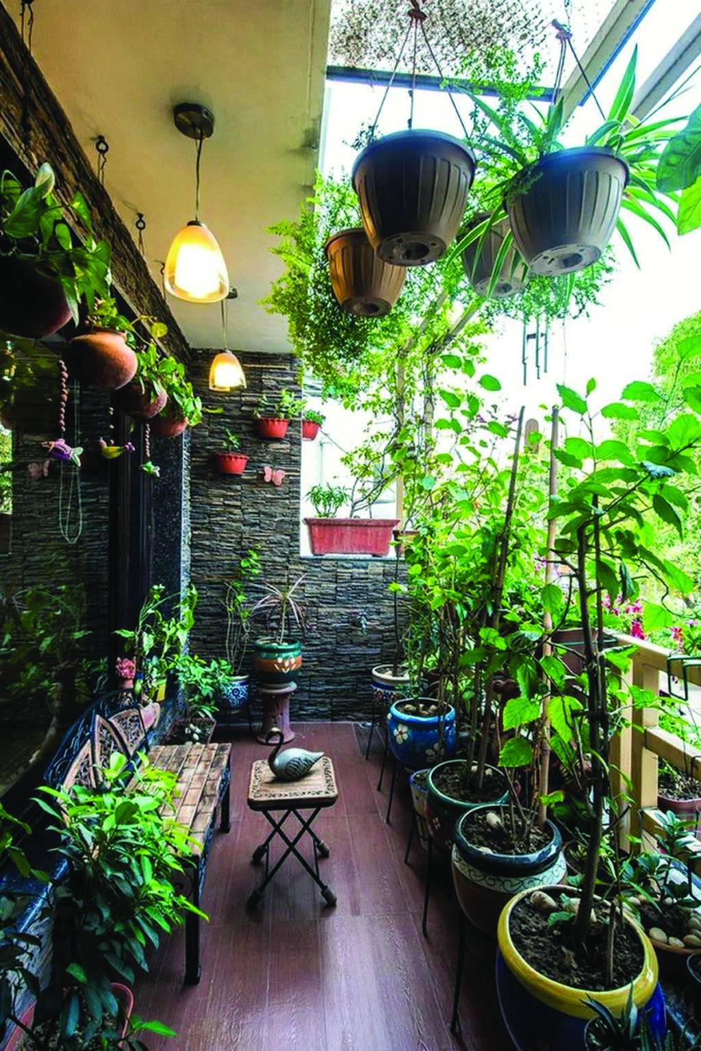 Cozy Apartment Balcony Garden Ideas