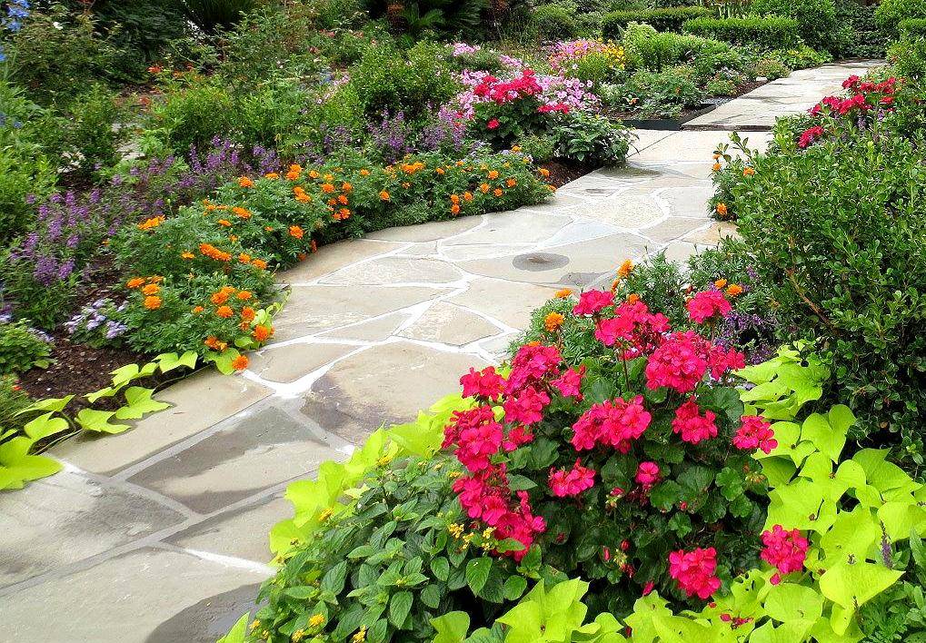 Stunning Country Cottage Gardens Ideas Decorelated