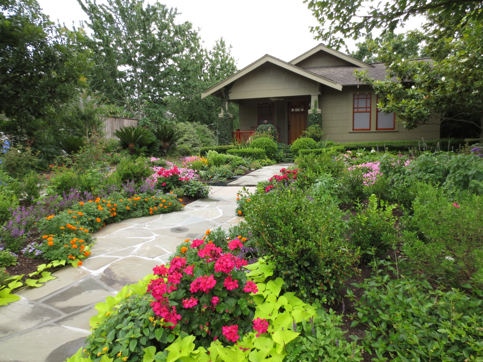 Bungalow Front Yard Garden Ideas