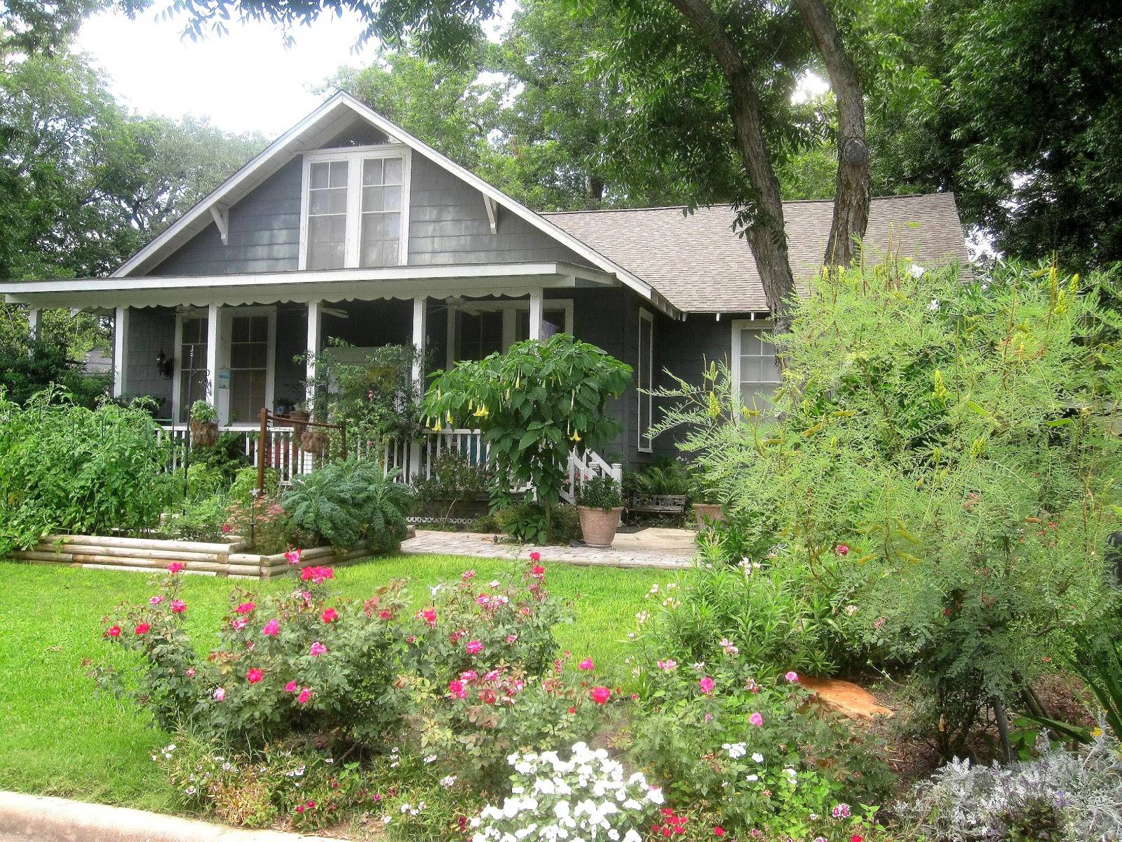 Great Bungalow Garden Ideas