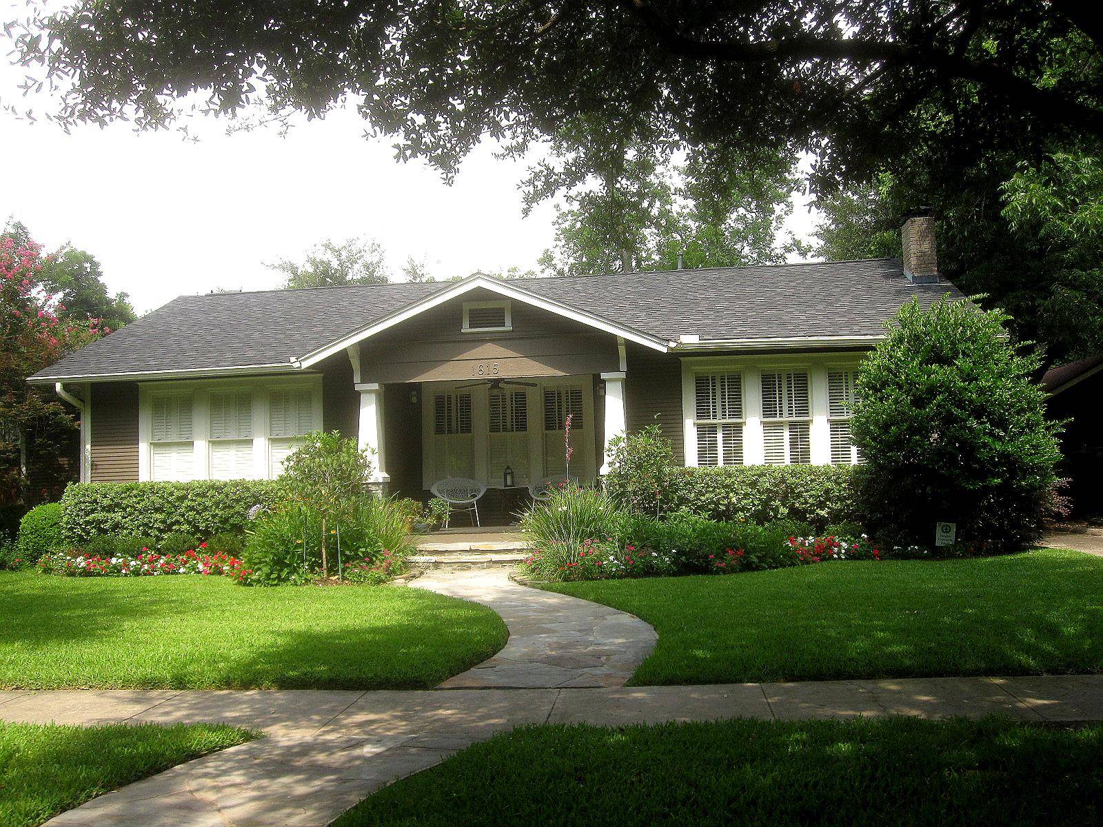 Great Bungalow Garden Ideas