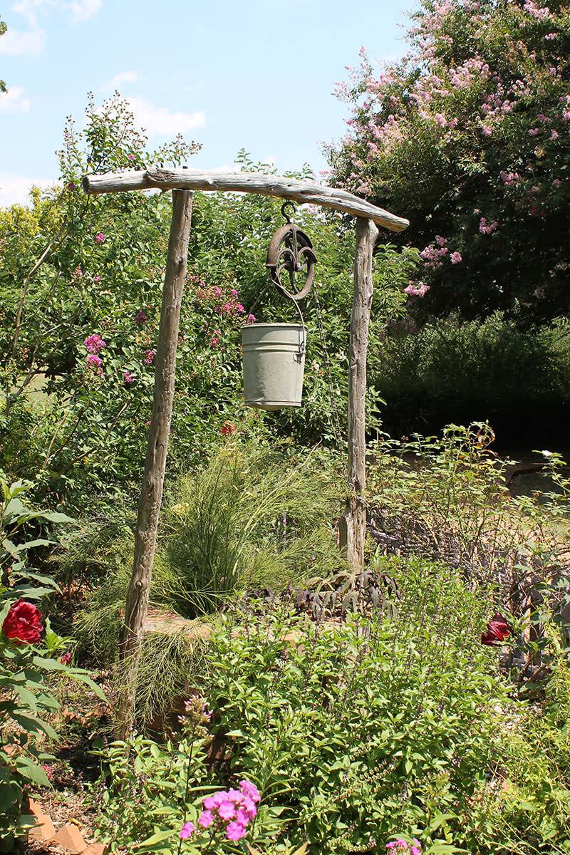 Most Brilliant Garden Junk Repurposed Ideas