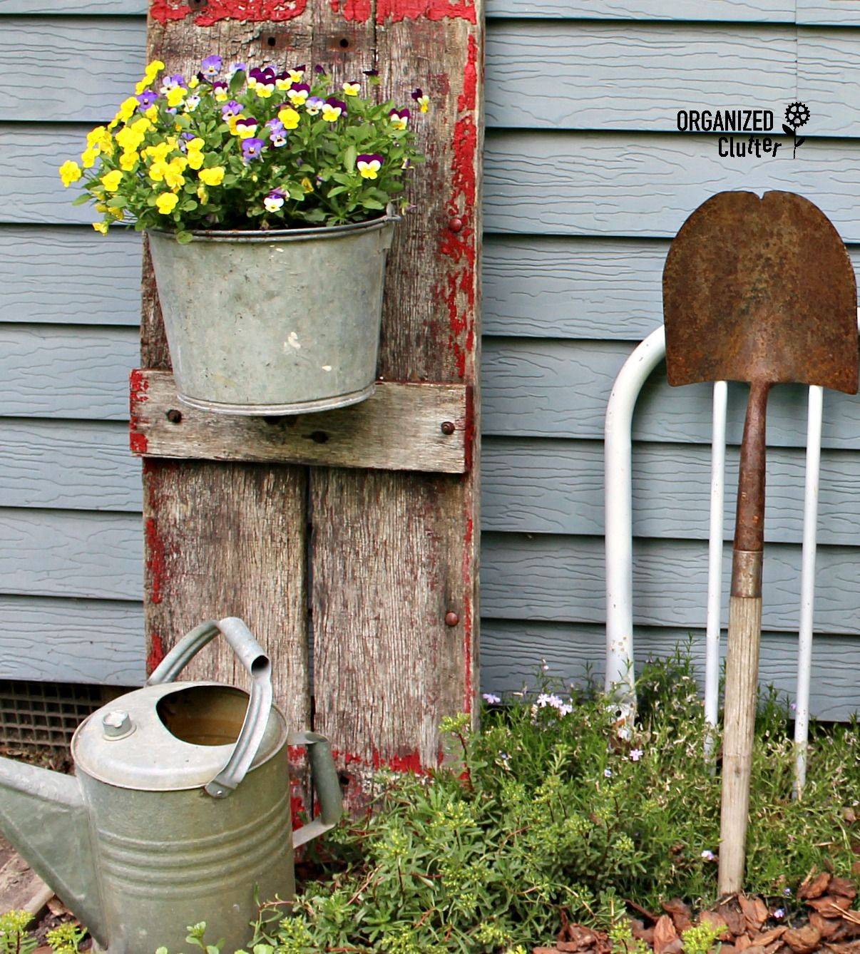 Rusty Garden Junk Art Ideas