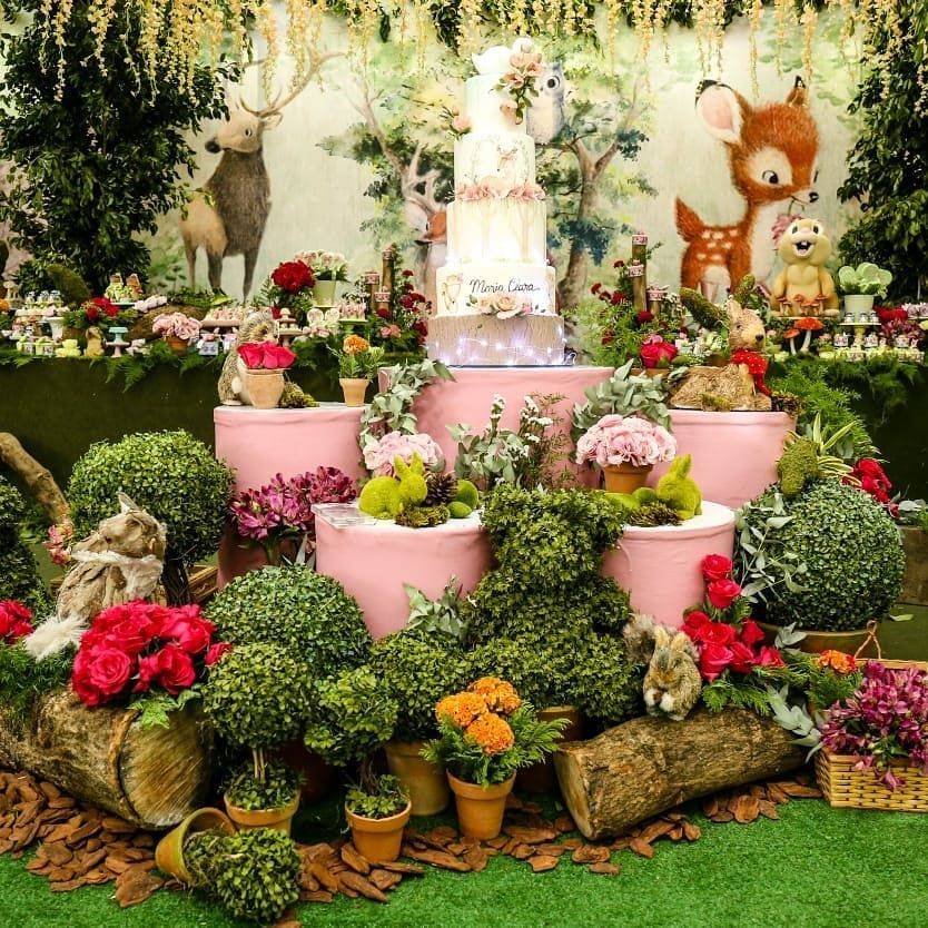 Woodland Wedding Table Dcor Ideas Deer Pearl Flowers