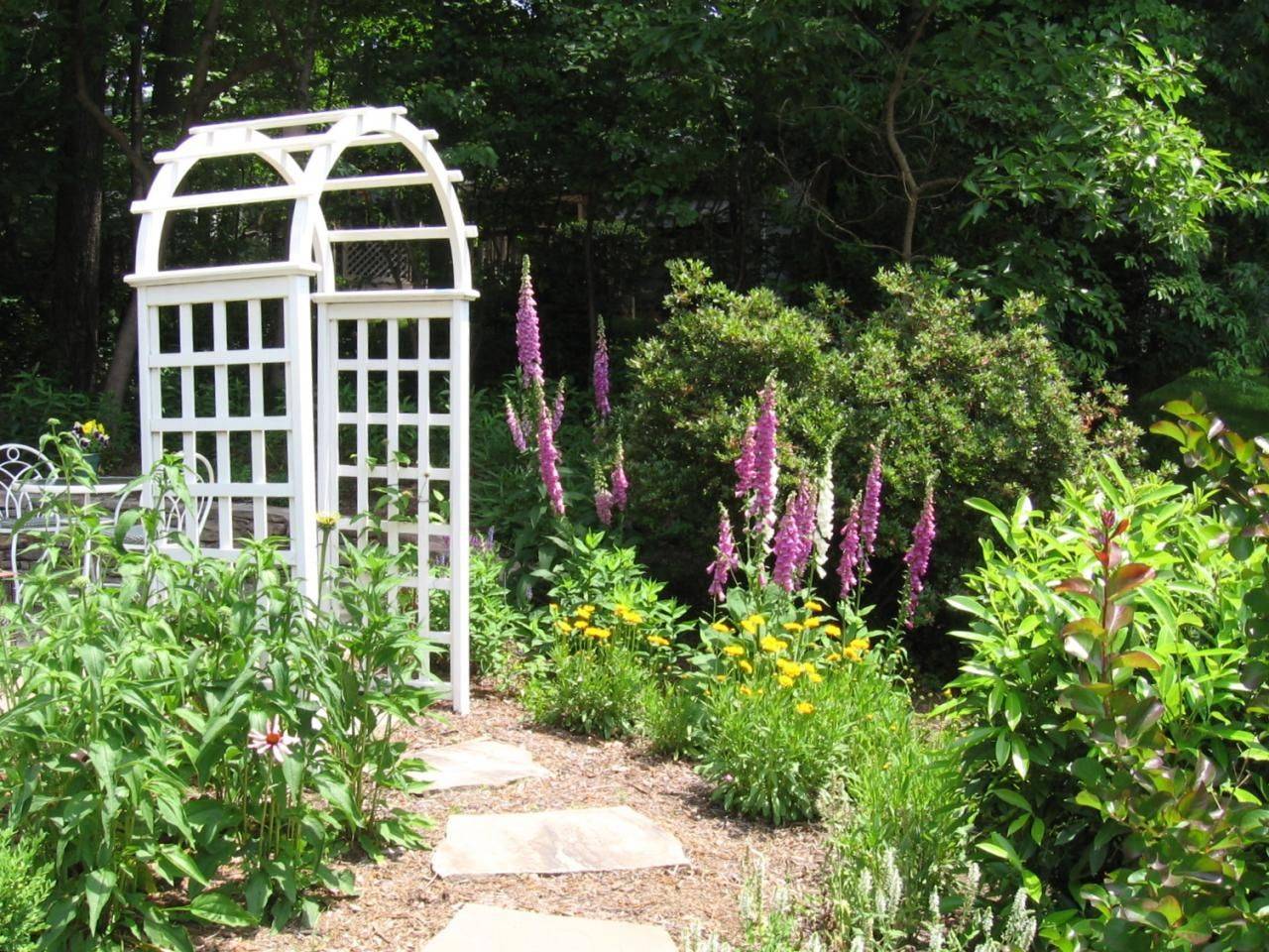 Entrance Cottage Garden