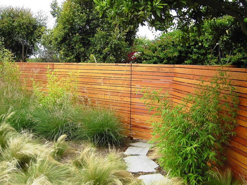 Cool Garden Fence Decoration Ideas