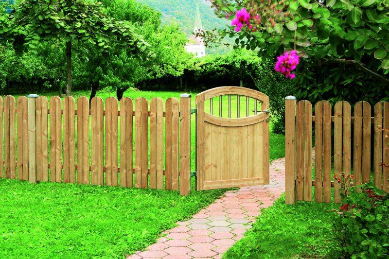 The Best Wood Fence Ideas Landscaping Inspiration Rustic Garden
