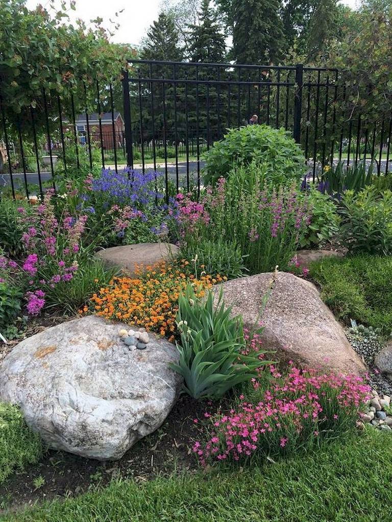 Beautiful Front Yard Rock Garden Landscaping Ideas