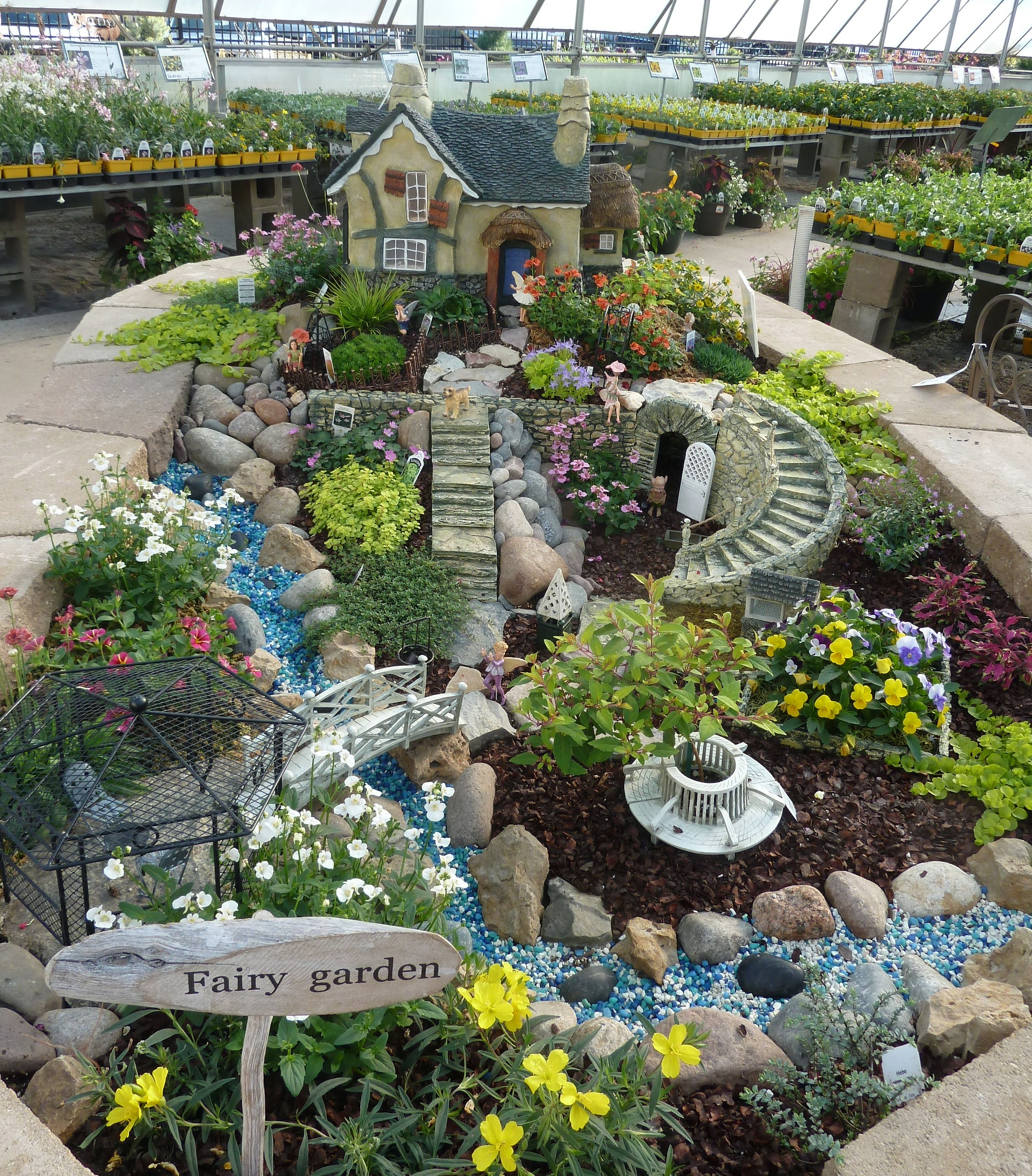Dreamy Fairy Gardens Design Ideas