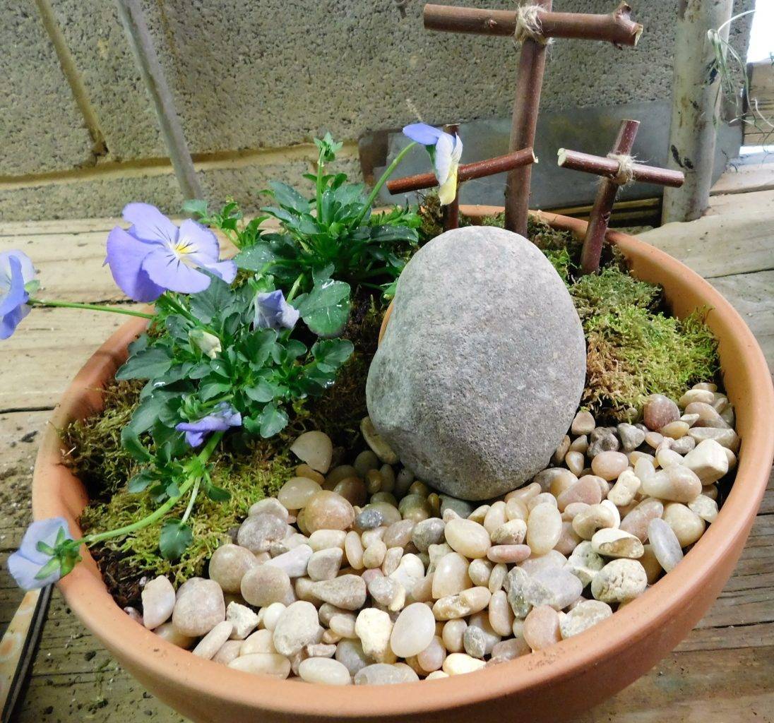 An Easter Garden