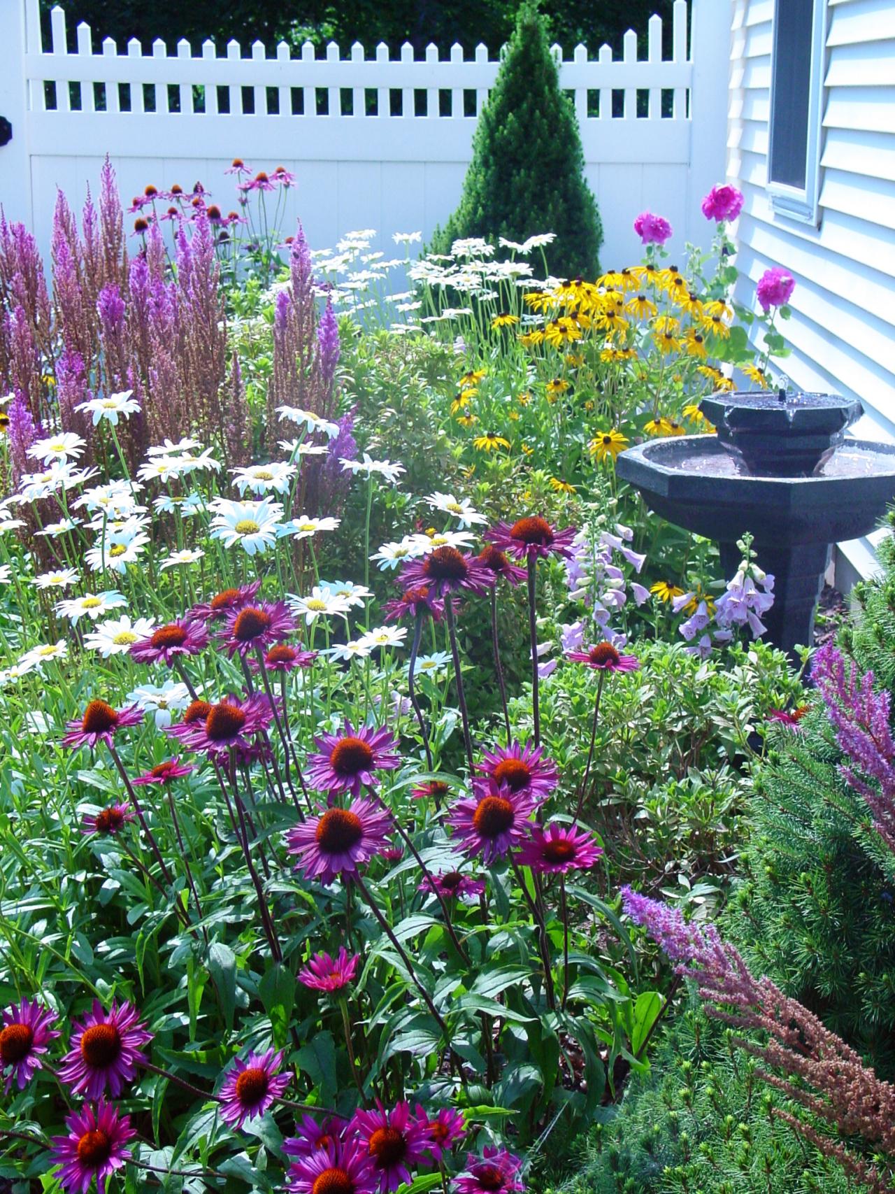 Beautiful Small Cottage Flower Garden