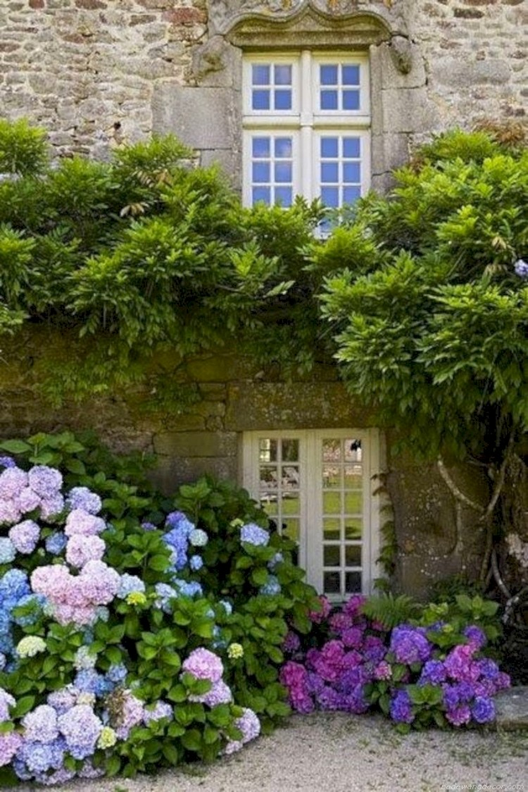 French Country Front Yard Landscaping Exterior French Country House