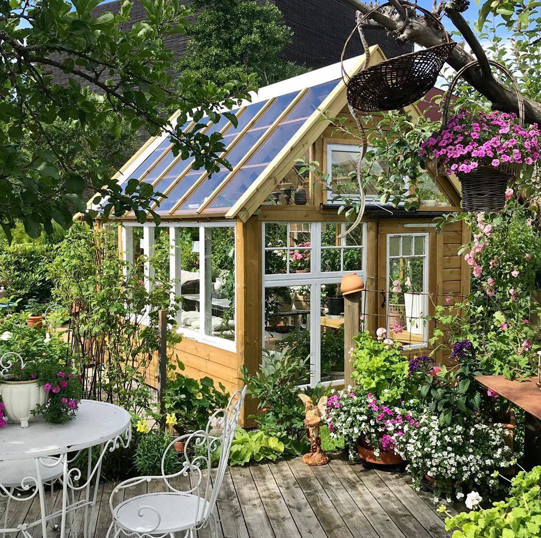 The Flowering Farmhouse