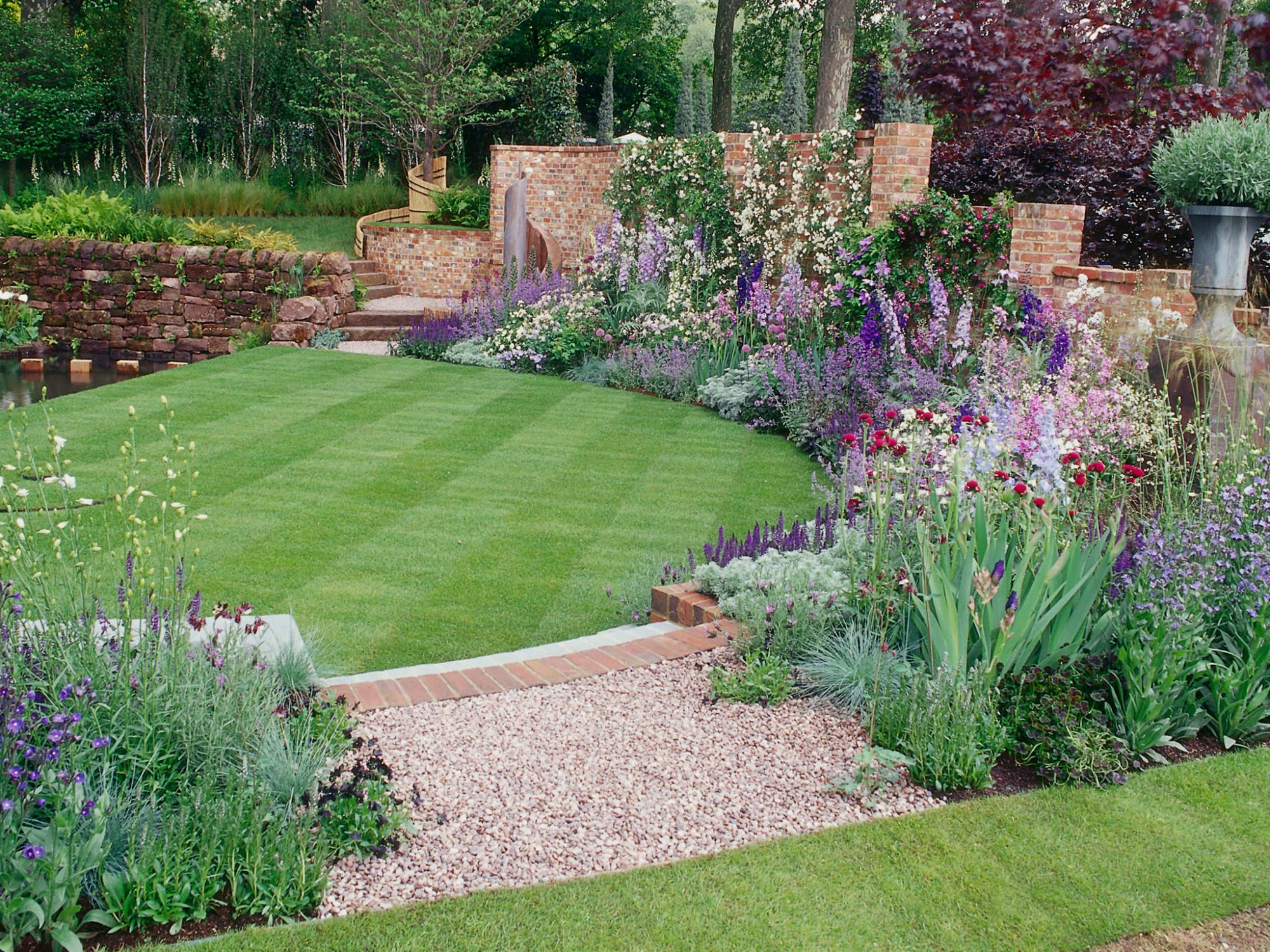 Stunning Side Yard Garden Design Ideas