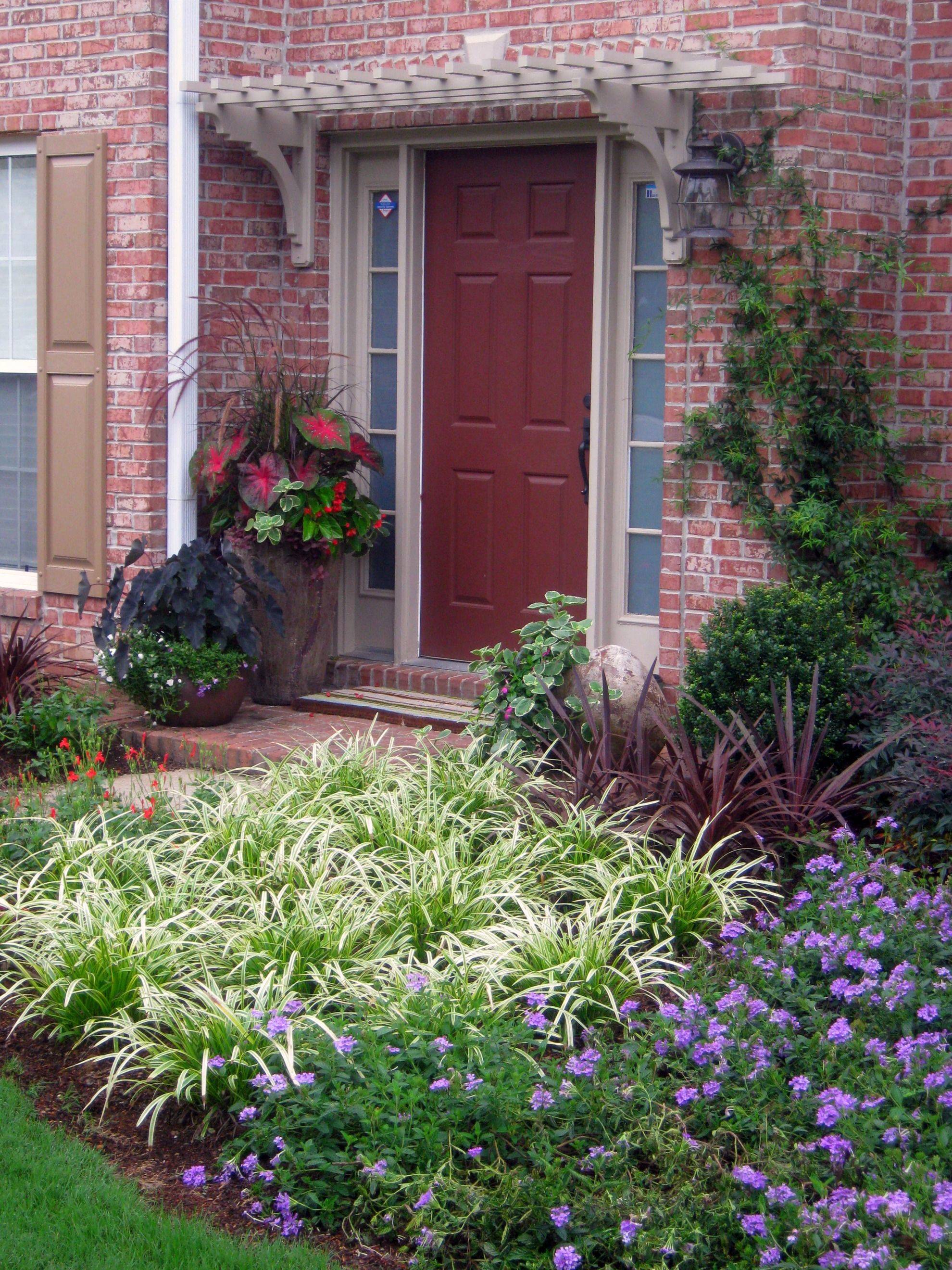 Entry Pier Home Landscaping