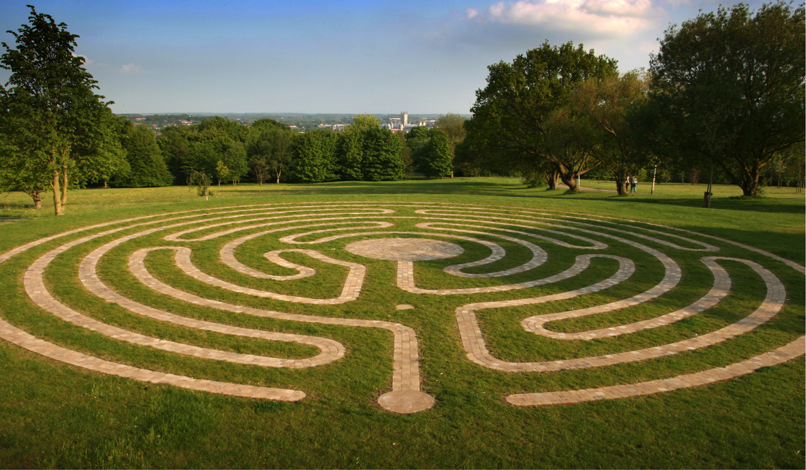 Pervect Garden Labyrinth Design Ideas