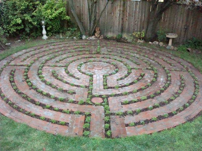Unique Garden Labyrinth Design