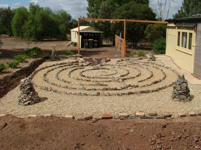 Creative Garden Labyrinth Design Ideas