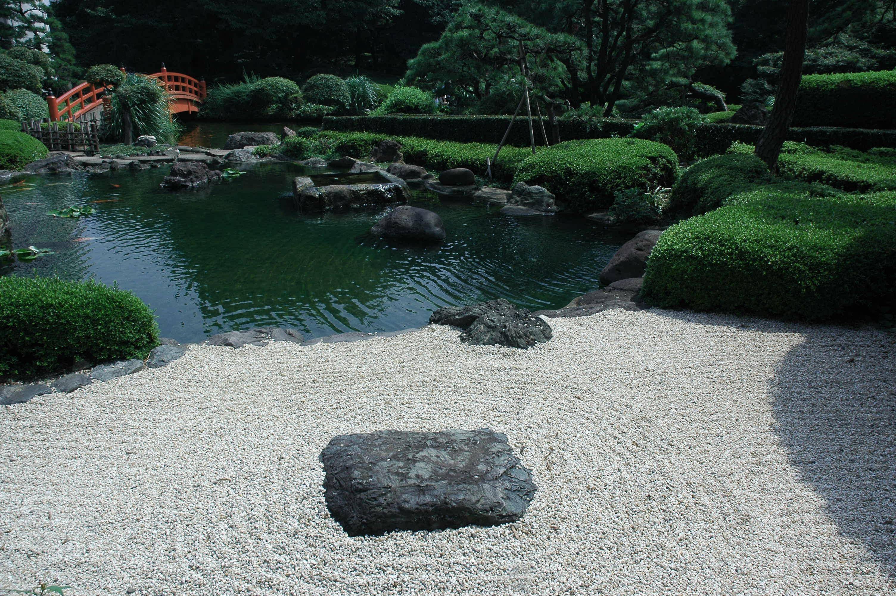 Japanese Courtyard Gardens