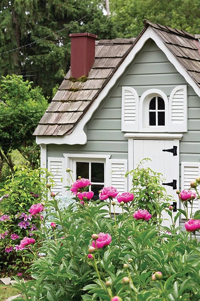 Best Rustic And Shabby Chic Gardens Images