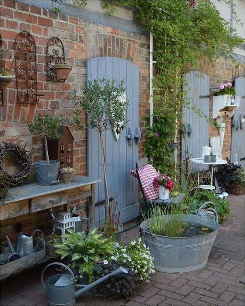 Adorable Shabby Chic Garden Decoration Ideas