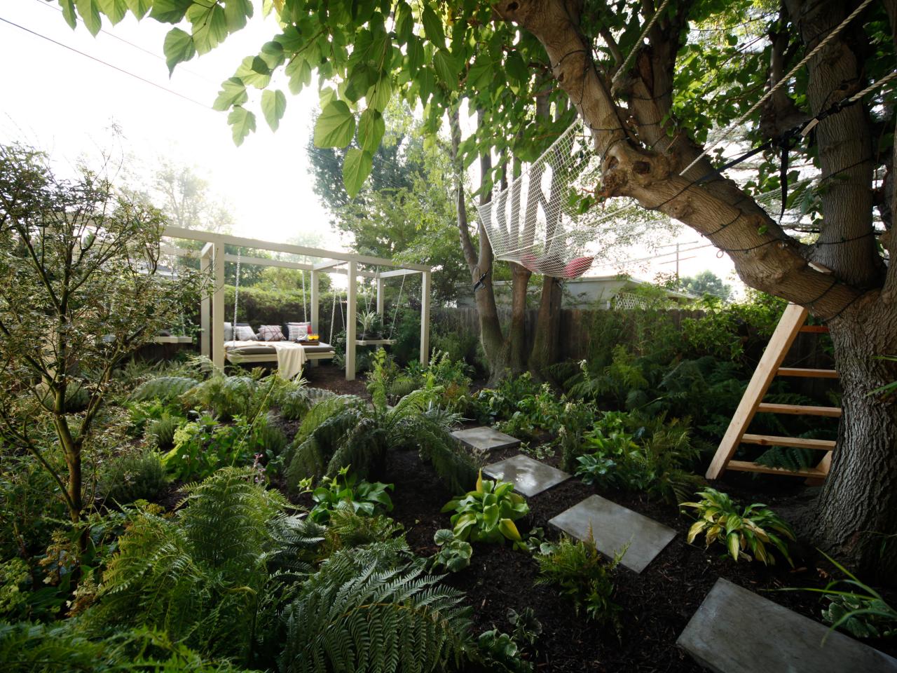 Dario And Linas Small Garden Retreat