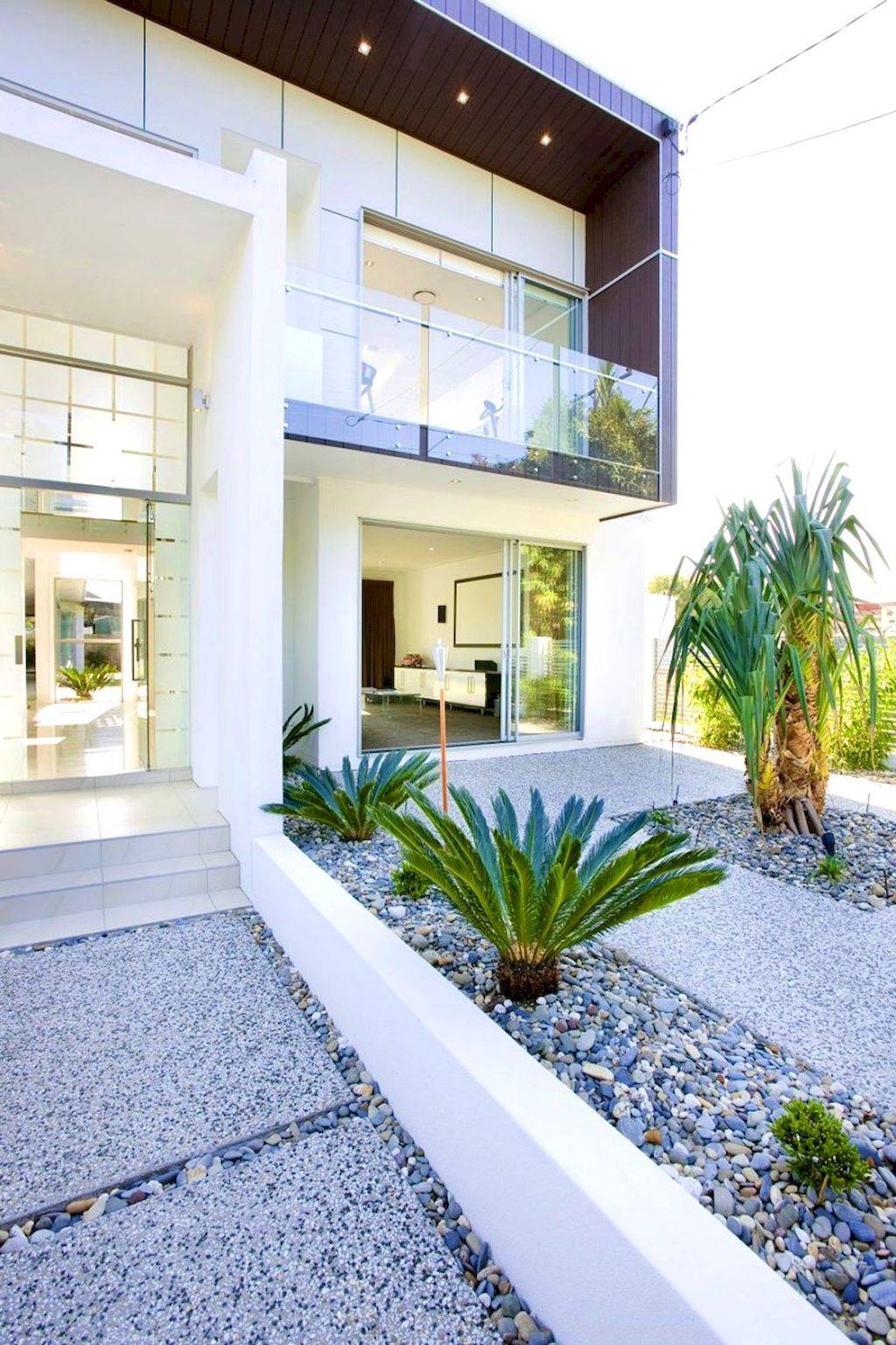 Beautiful Modern Front Yard Landscaping Ideas