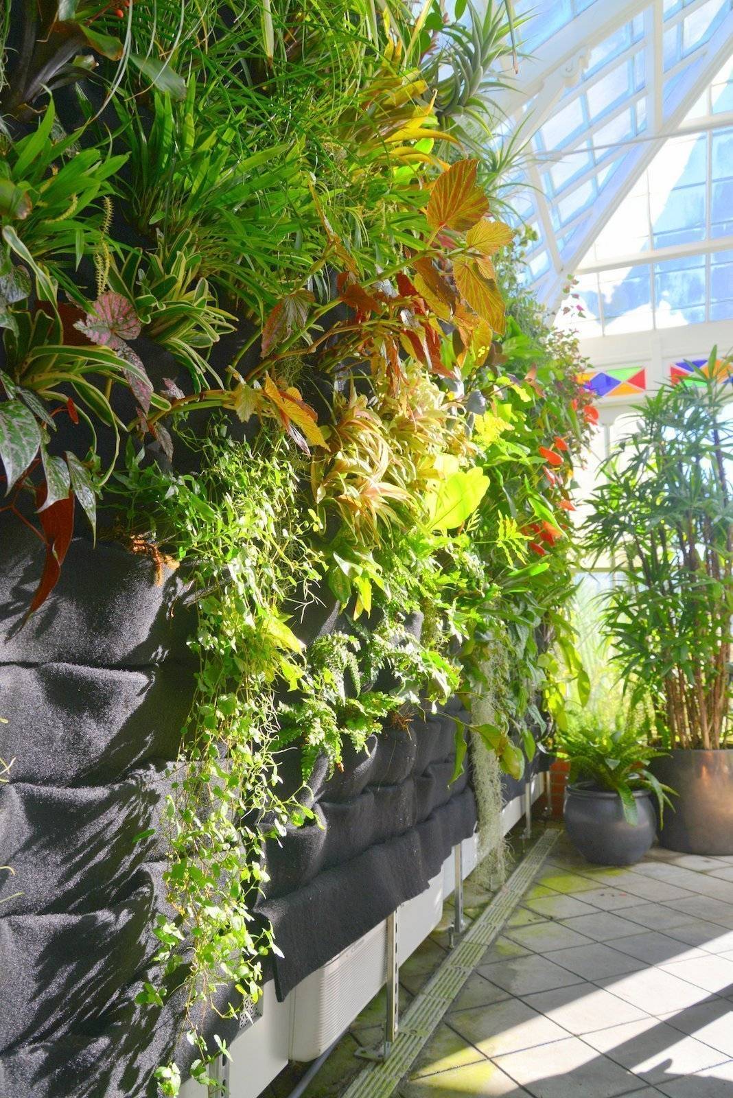 Indoor And Outdoor Vertical
