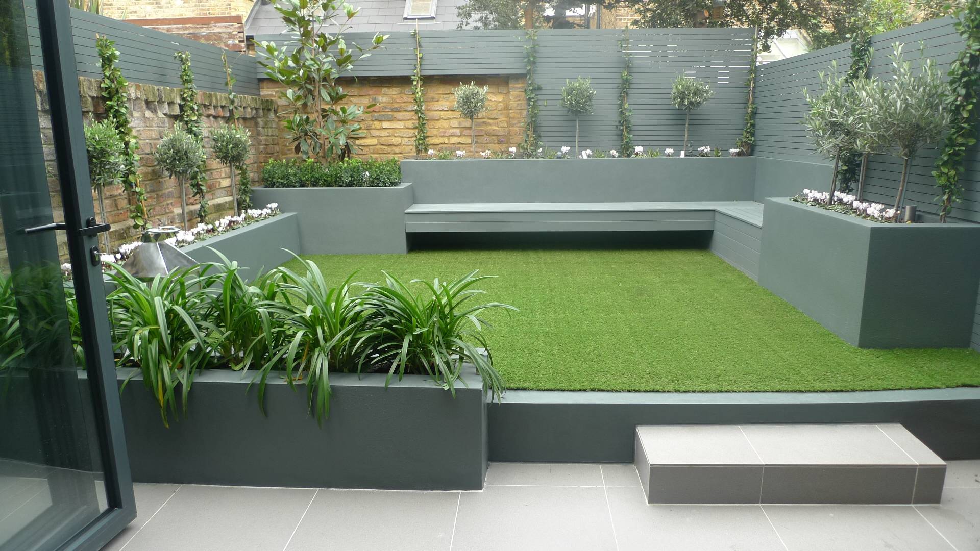 Modern Small Low Maintenance Garden Fake Grass Grey