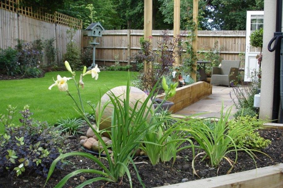 An Lshaped Garden