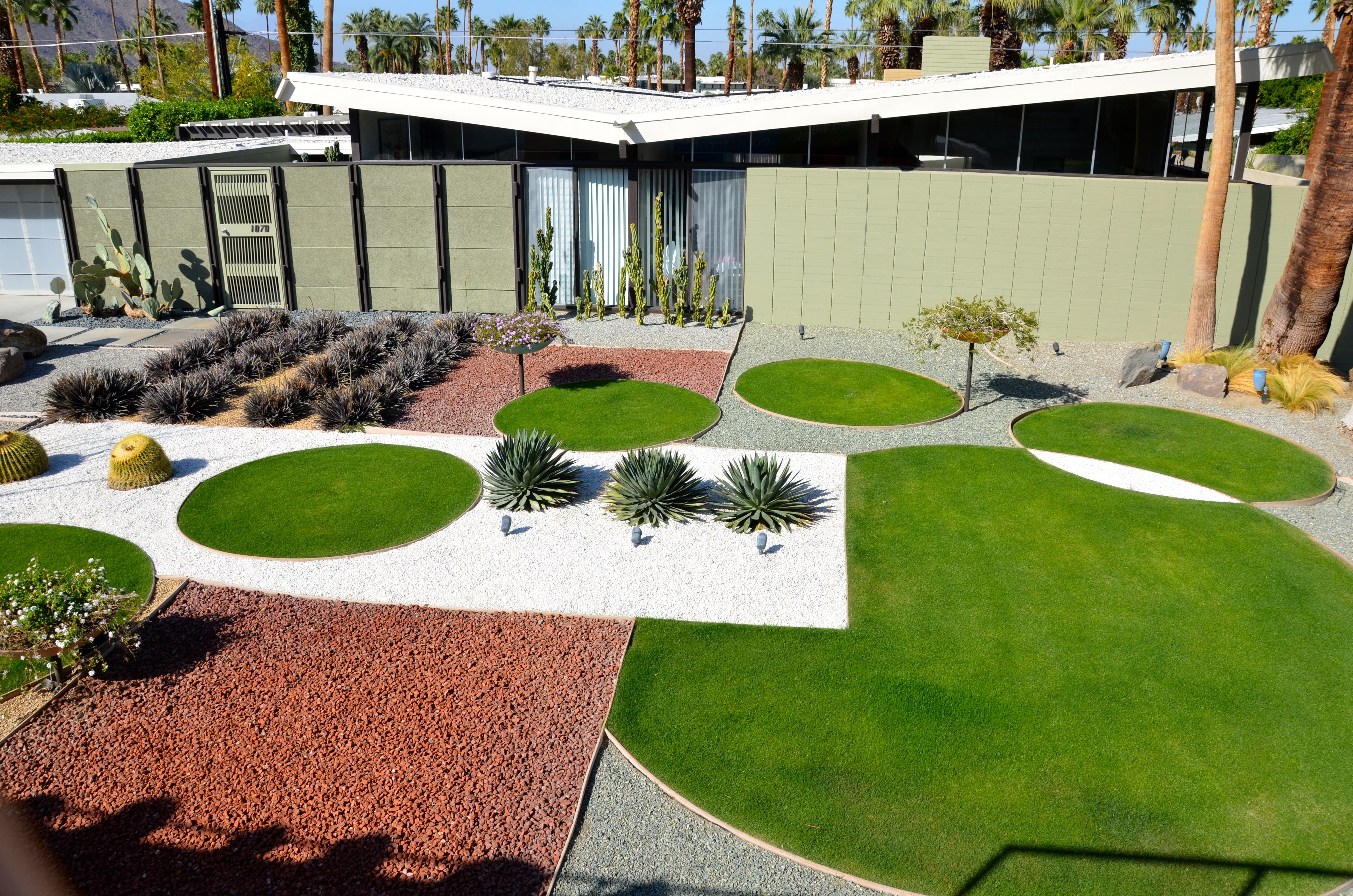Beautiful Mid Century Landscaping Ideas Front Yard Design