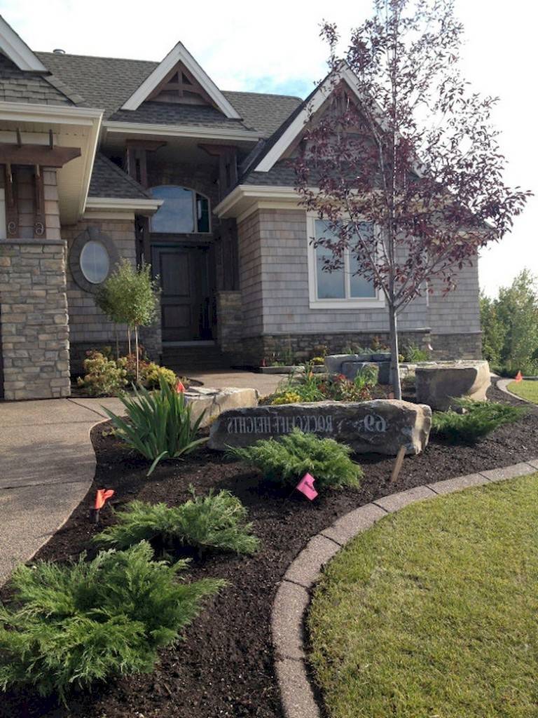 Trendy Simple Front Yard Landscaping Ideas
