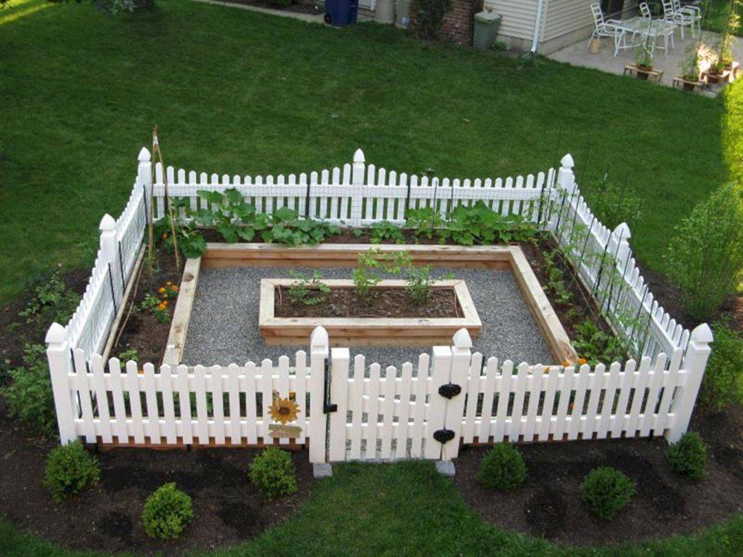 Small Garden Picket Fence Ideas