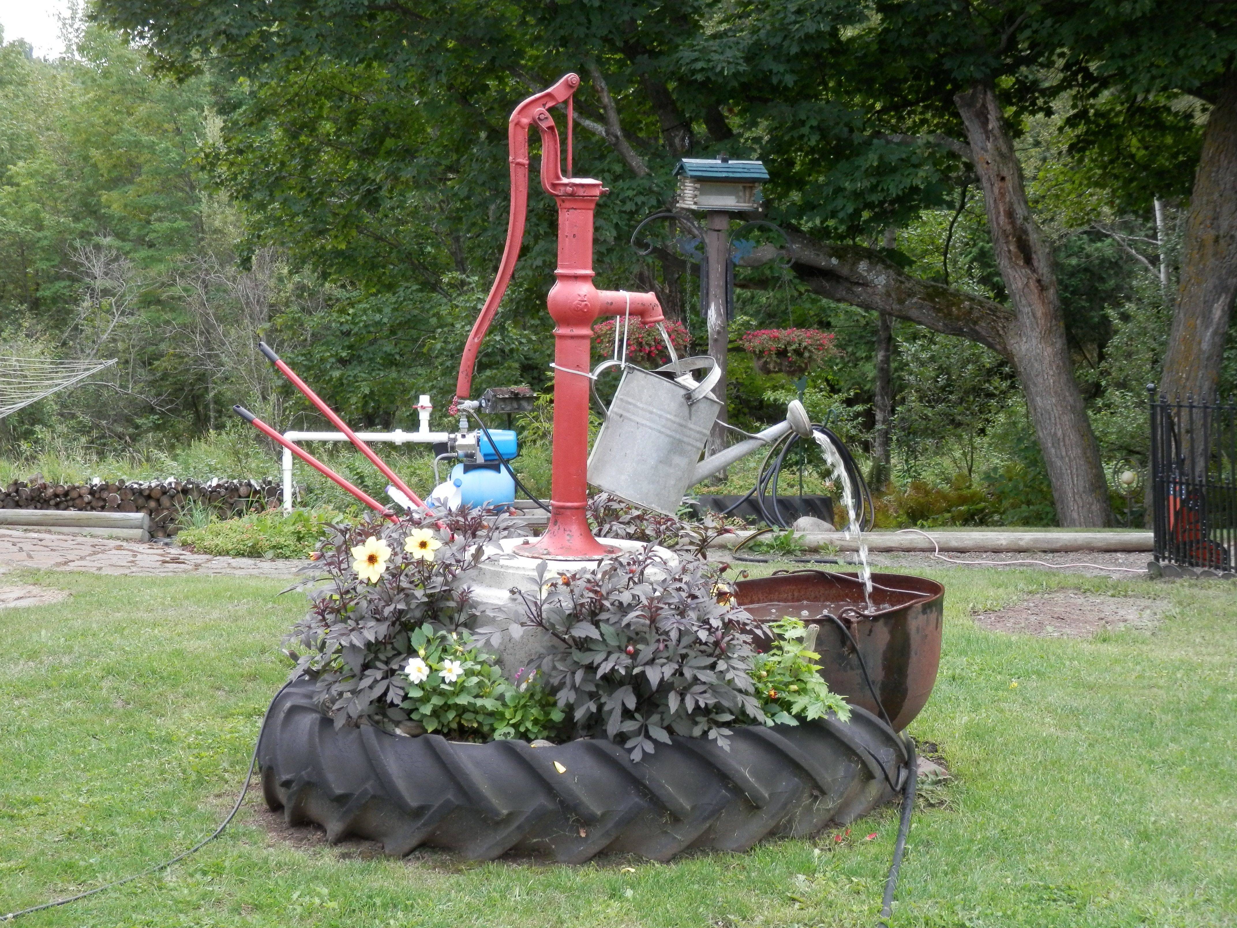 Whiskey Barrel Fountain Old Fashion Water Pump