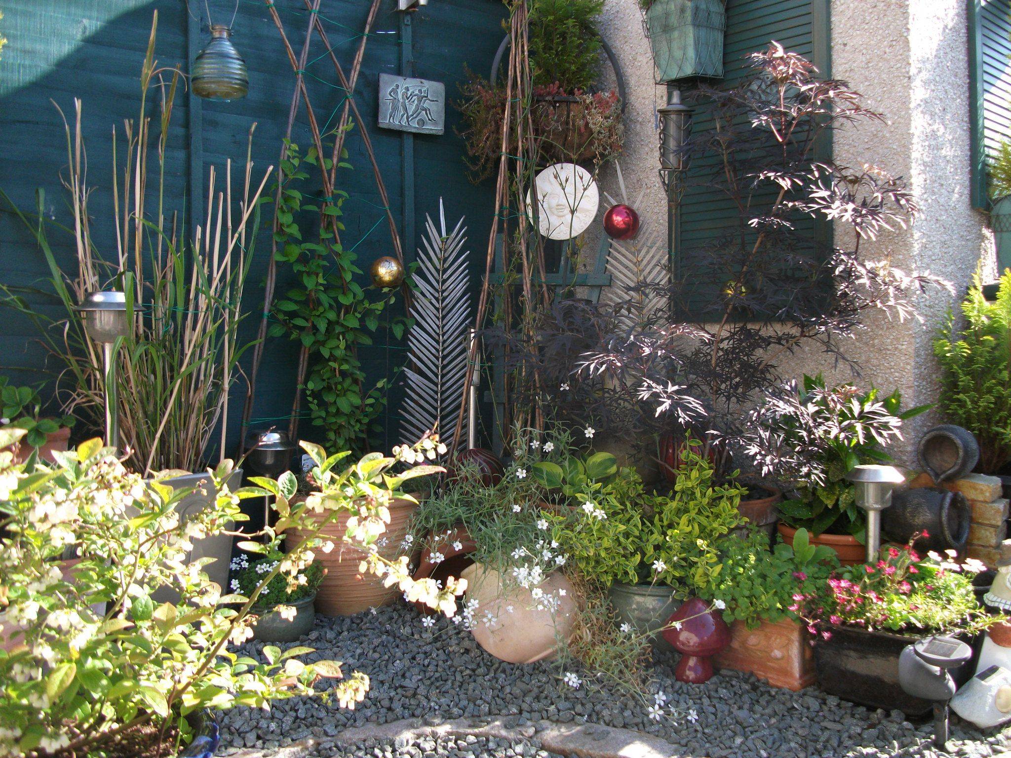 Sumptuous Shady Corner
