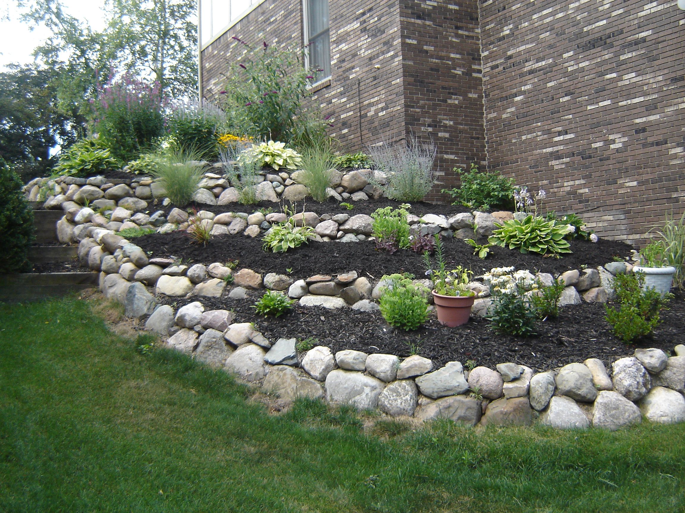 Rock Wall Garden Designs