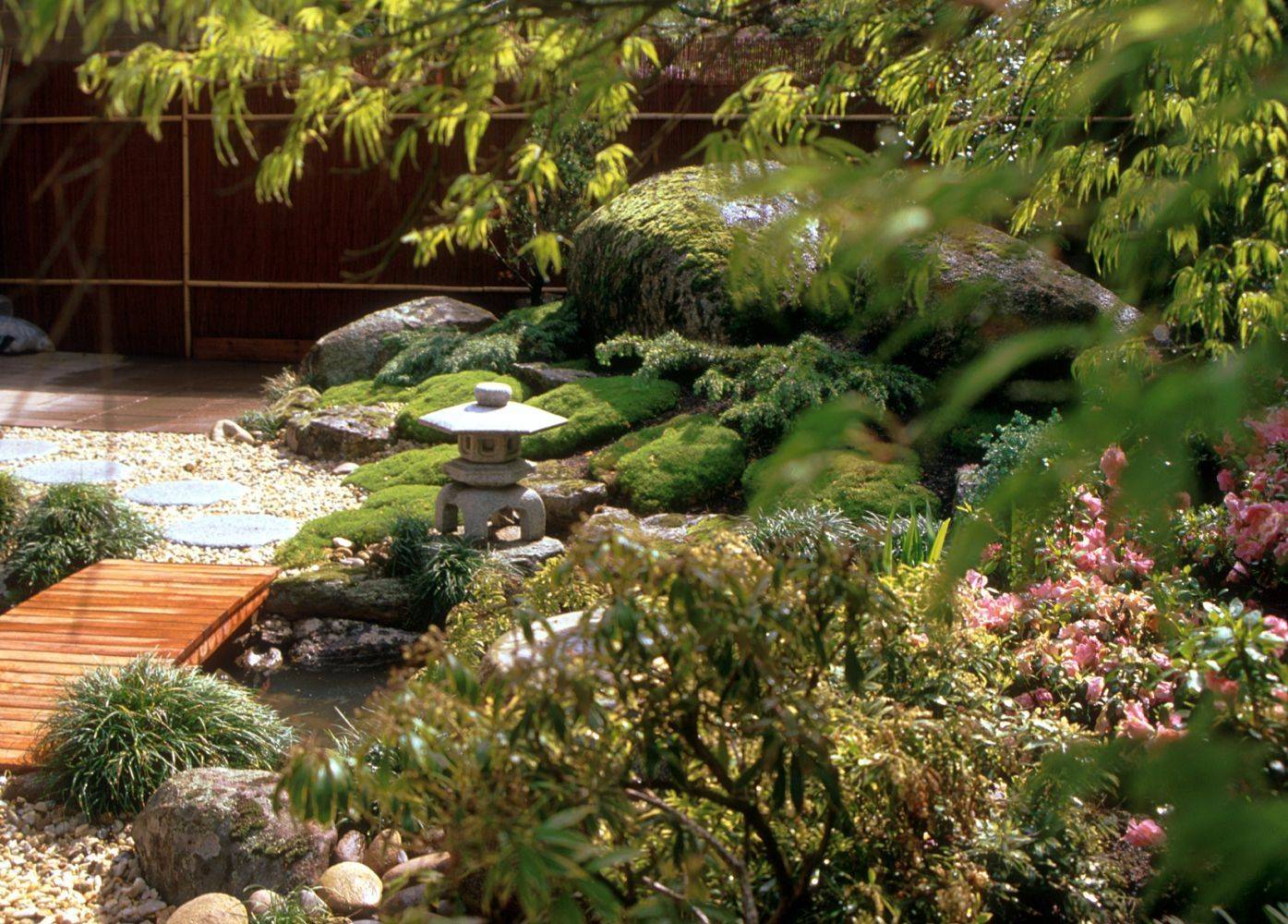 Clean And Beautiful Small Japanese Gardens Ideas Craft
