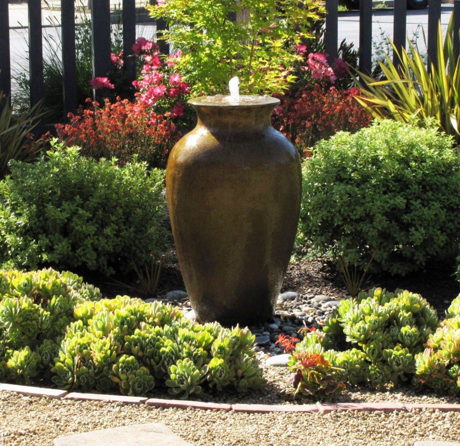 Small Courtyard Fountains Ideas