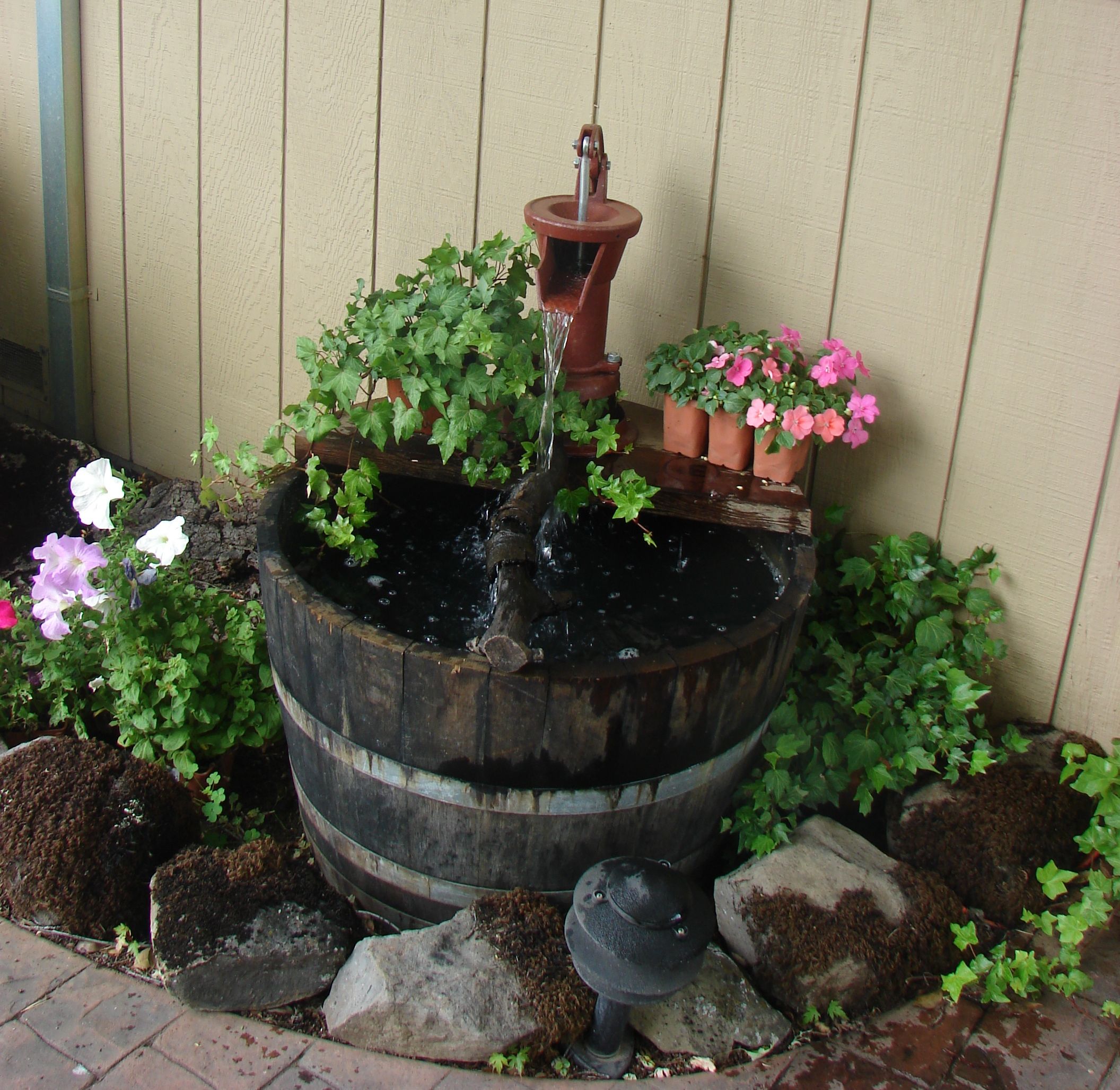 Floor Water Fountain Electric Pump Rock Garden Outdoor Yard Patio Pond